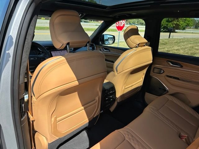 Used 2024 Silver Jeep Summit Reserve image 18