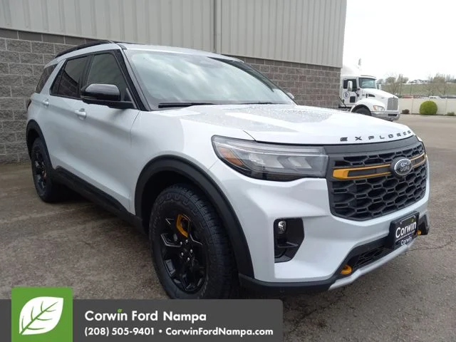 New 2026 Space White Metallic Ford Tremor image 1