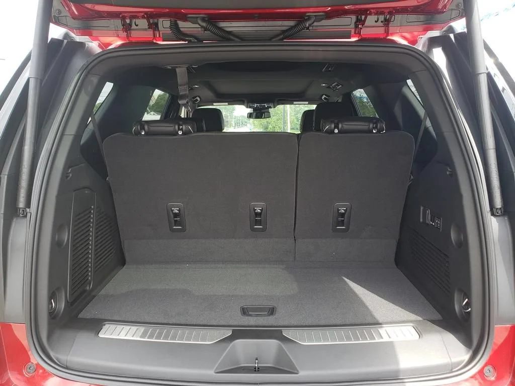 2026 Chevrolet Tahoe Premier - Photo 10