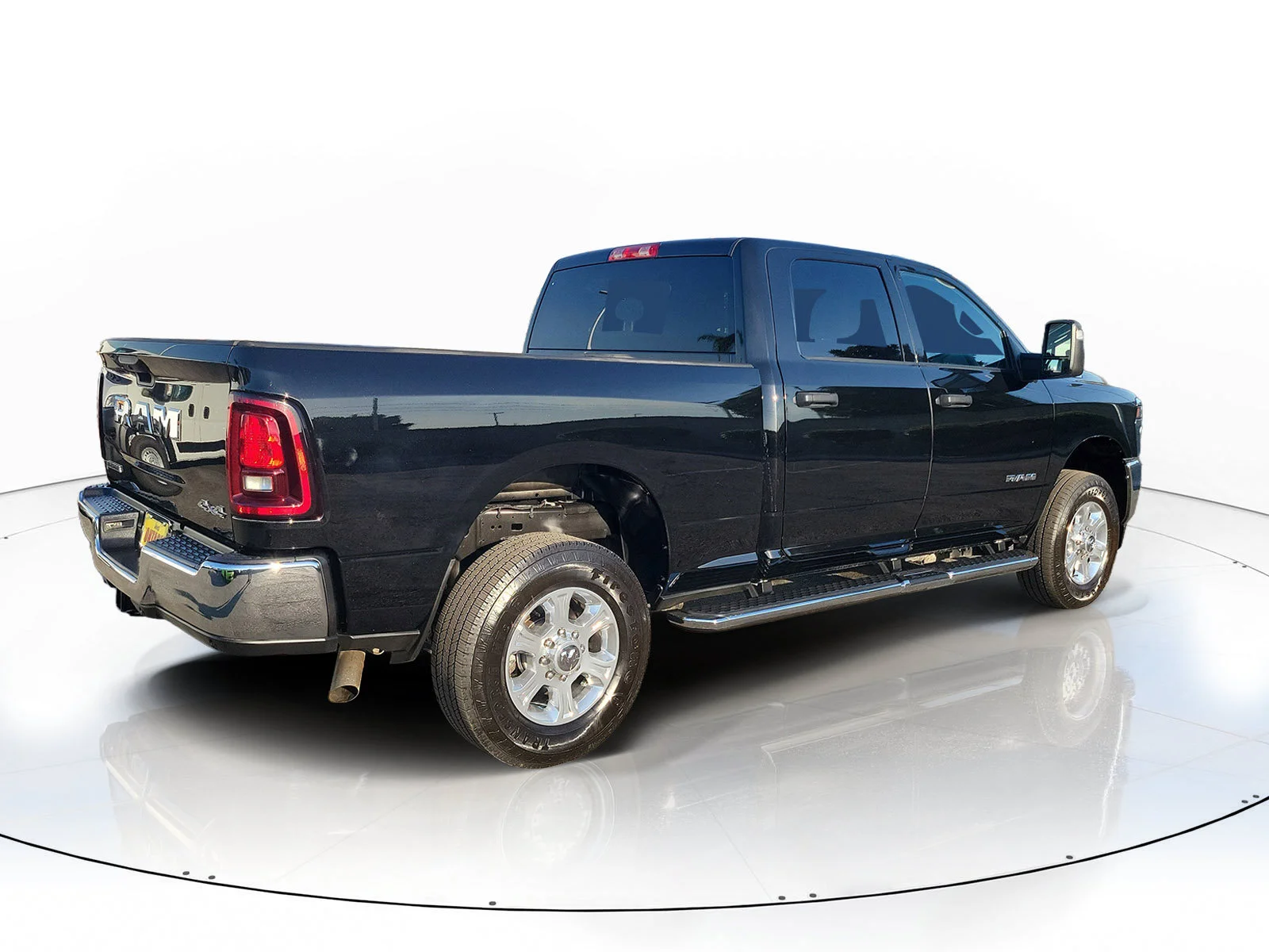 Certified Used 2025 Black Ram Big Horn image 2