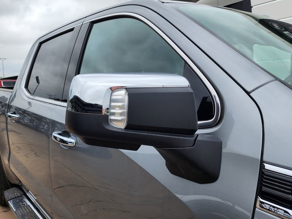 2026 GMC Sierra 1500 SLT - Photo 12