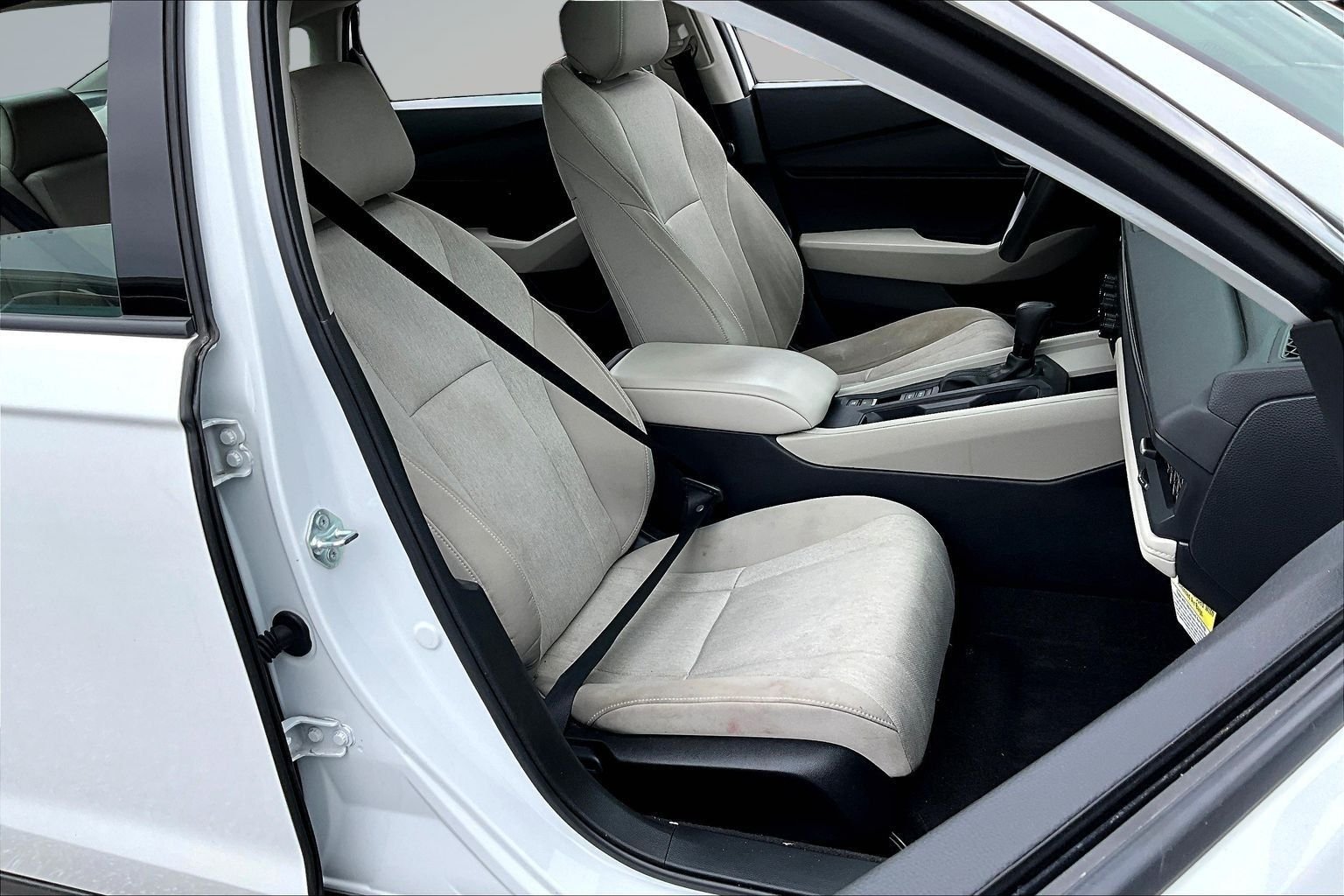 Used 2024 White Honda EX image 29