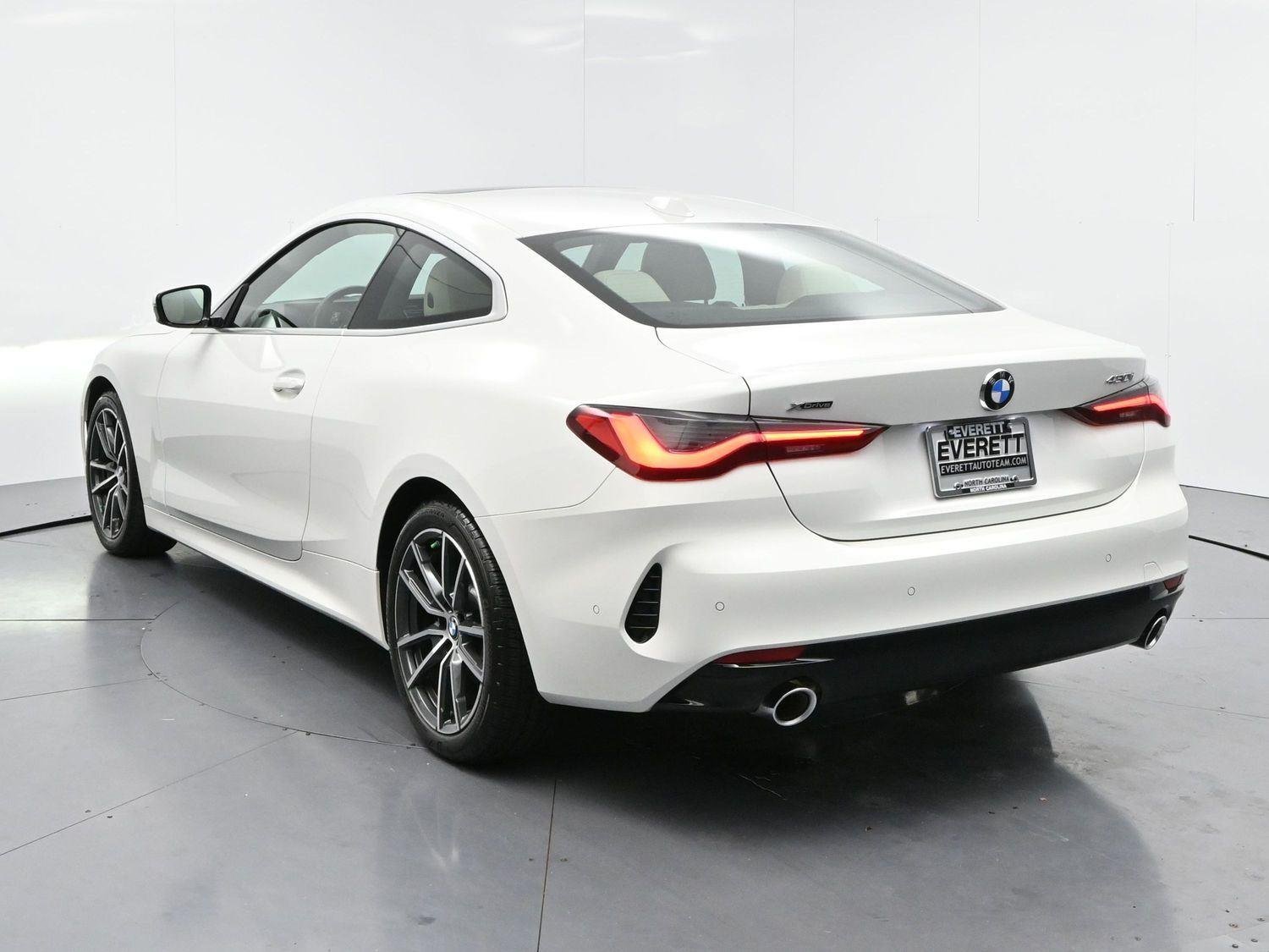 Used 2024 Alpine White BMW 430i xDrive image 6