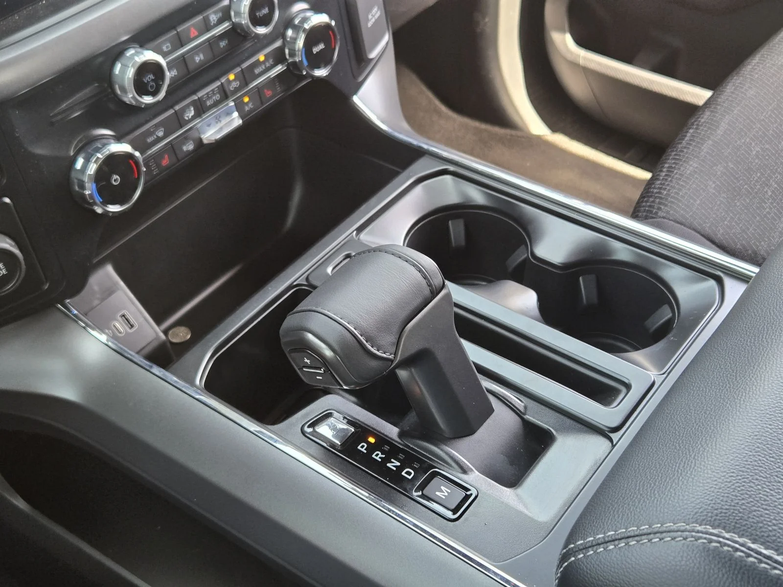New 2026 Avalanche Ford XLT image 14