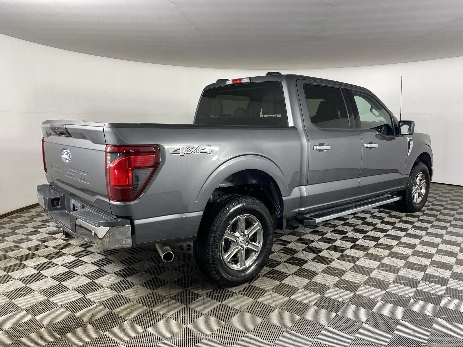 Used 2025 Carbonized Gray Ford XLT image 7