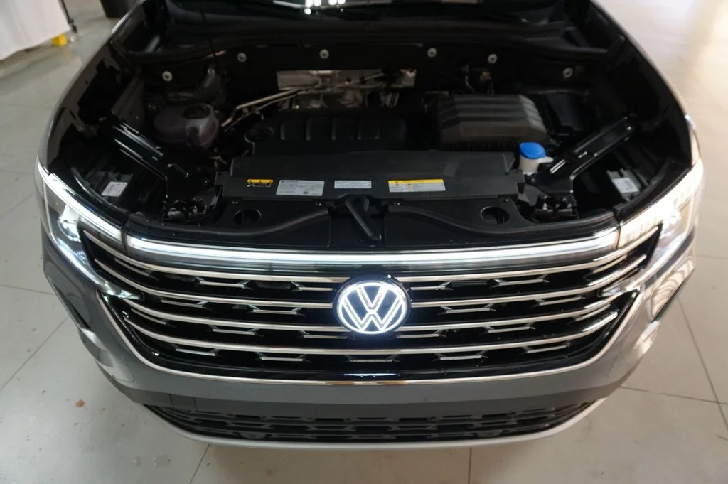 New 2026 Pure Gray Volkswagen SEL image 35
