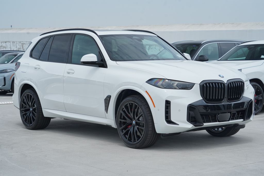 New 2026 Alpine White BMW sDrive40i image 3