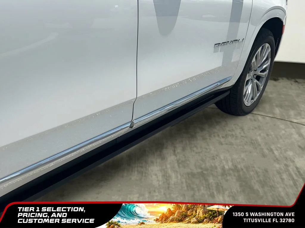 Used 2022 White Frost Tricoat GMC Denali image 41