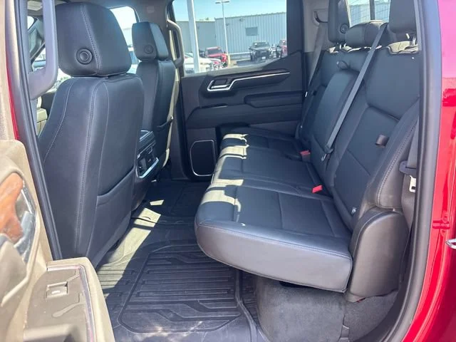 Used 2024 Volcanic Red Tintcoat GMC SLT image 29