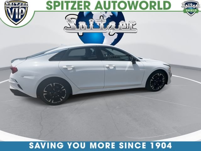 Used 2024 White Kia GT-Line image 9