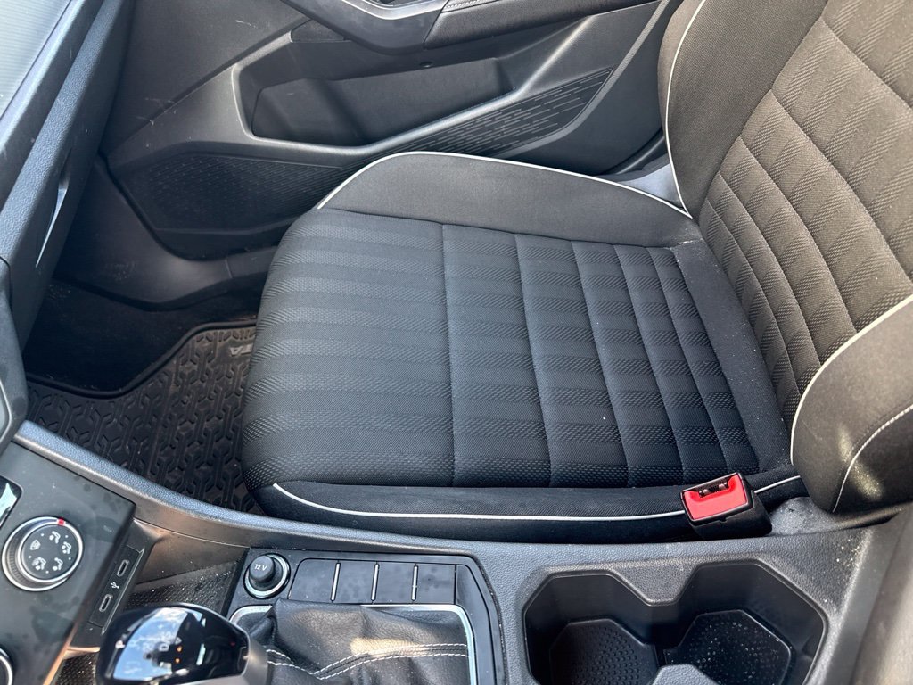 Certified Used 2023  Volkswagen 1.5T Sport image 9