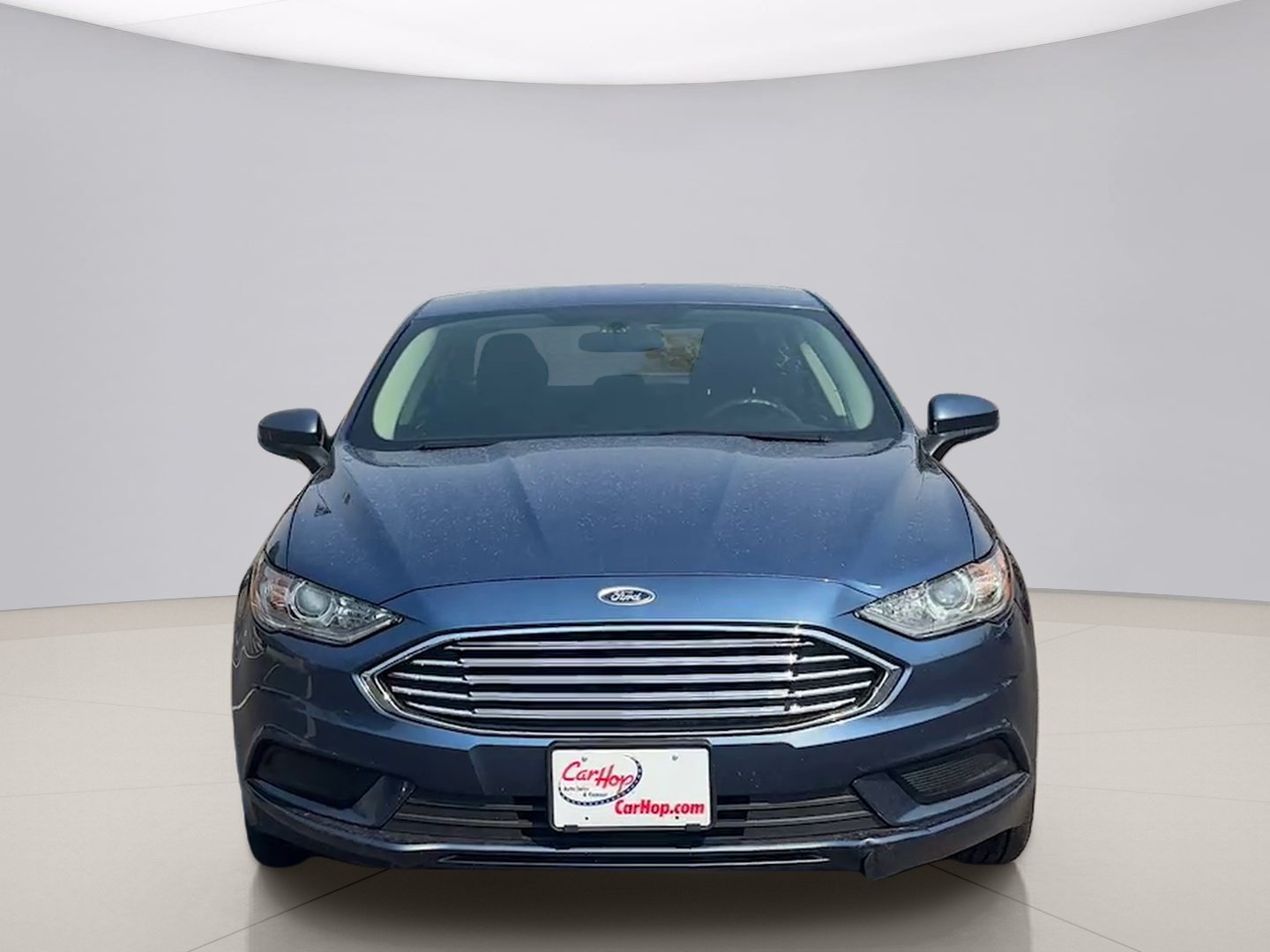 Used 2018 Blue Ford SE image 8