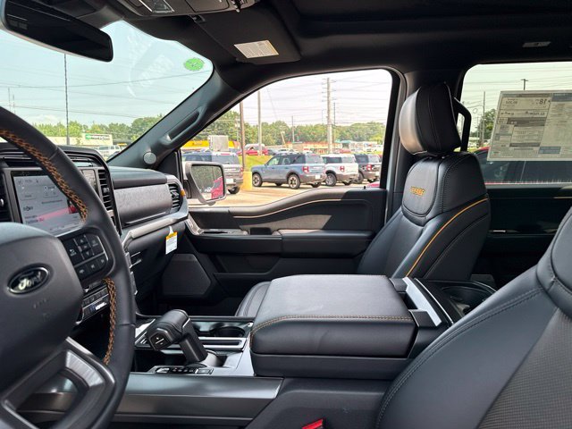 New 2026 Oxford White Ford Tremor image 23