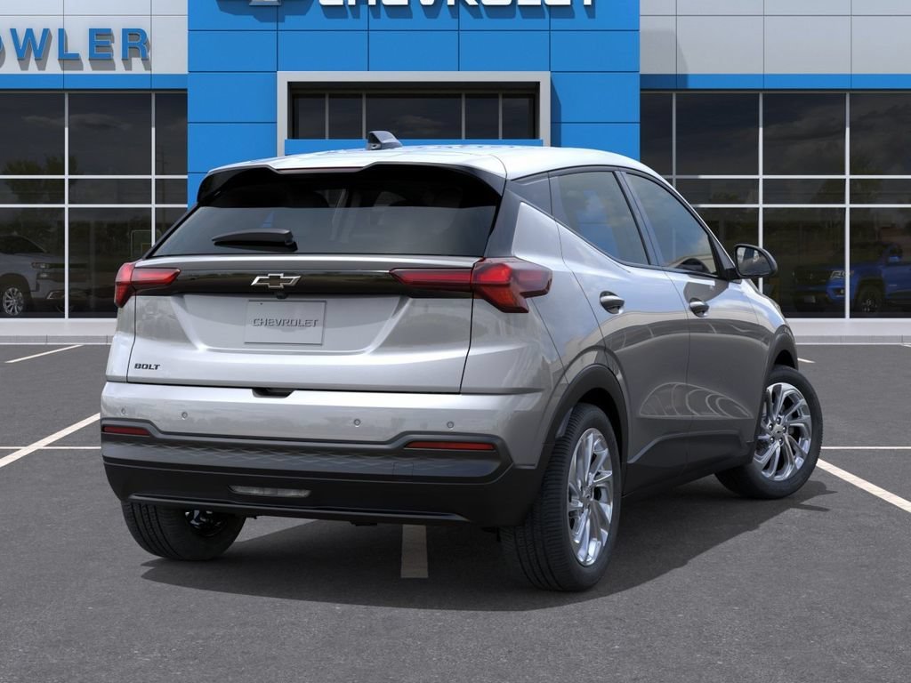 New 2027 Sterling Grey Metallic Chevrolet LT image 4