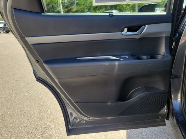 Used 2021 Rainforest Hyundai SEL image 13