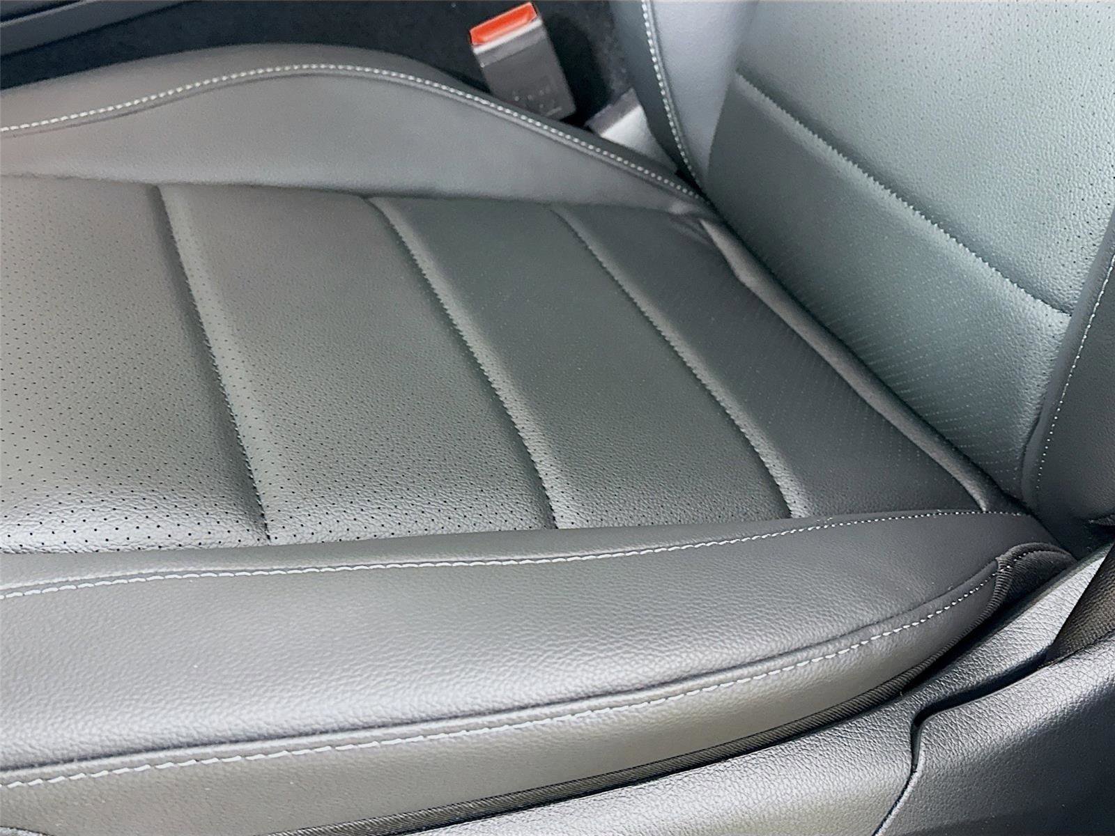 Used 2026 MANUFAKTUR Alpine Grey Mercedes-Benz GLE 350 image 24