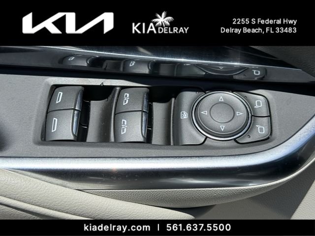 Used 2020 White Cadillac Luxury image 15