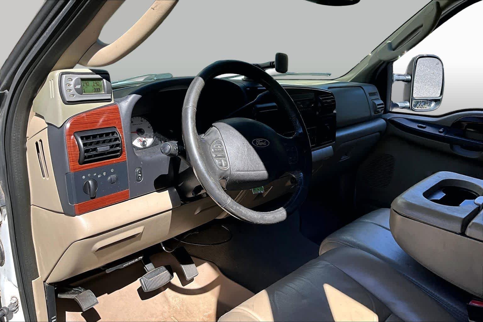 Used 2005  Ford Lariat image 16