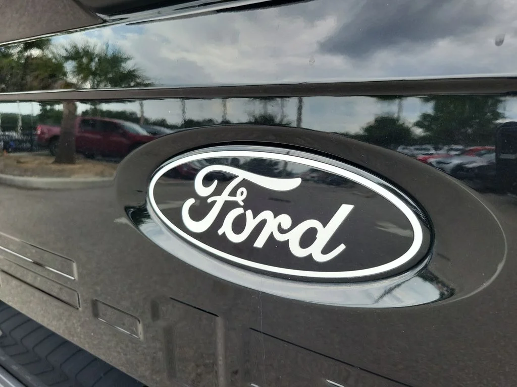 Used 2024 Black Ford XLT image 7
