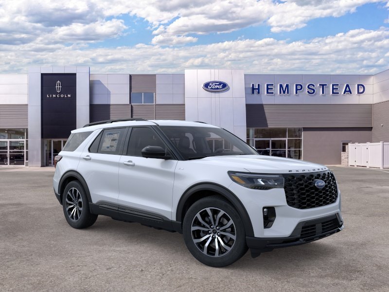 New 2026 Space White Metallic Ford ST-Line image 7