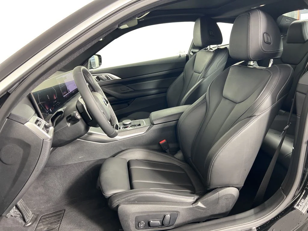 2026 BMW 4 Series 430i - Photo 16
