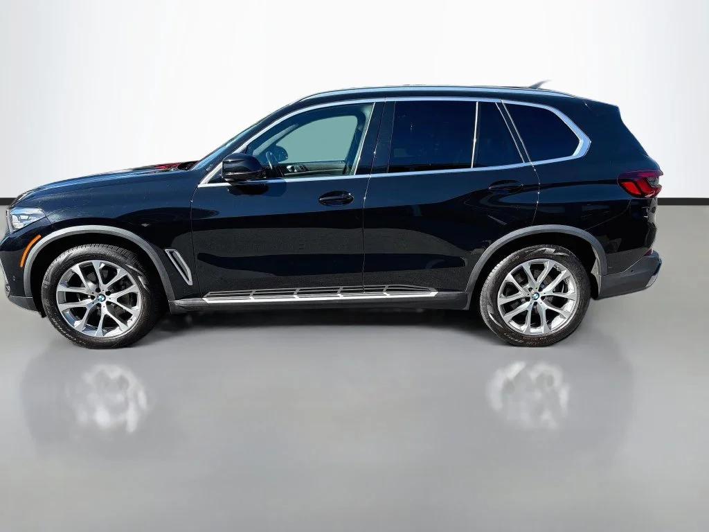 Used 2023 Jet Black BMW xDrive40i image 4