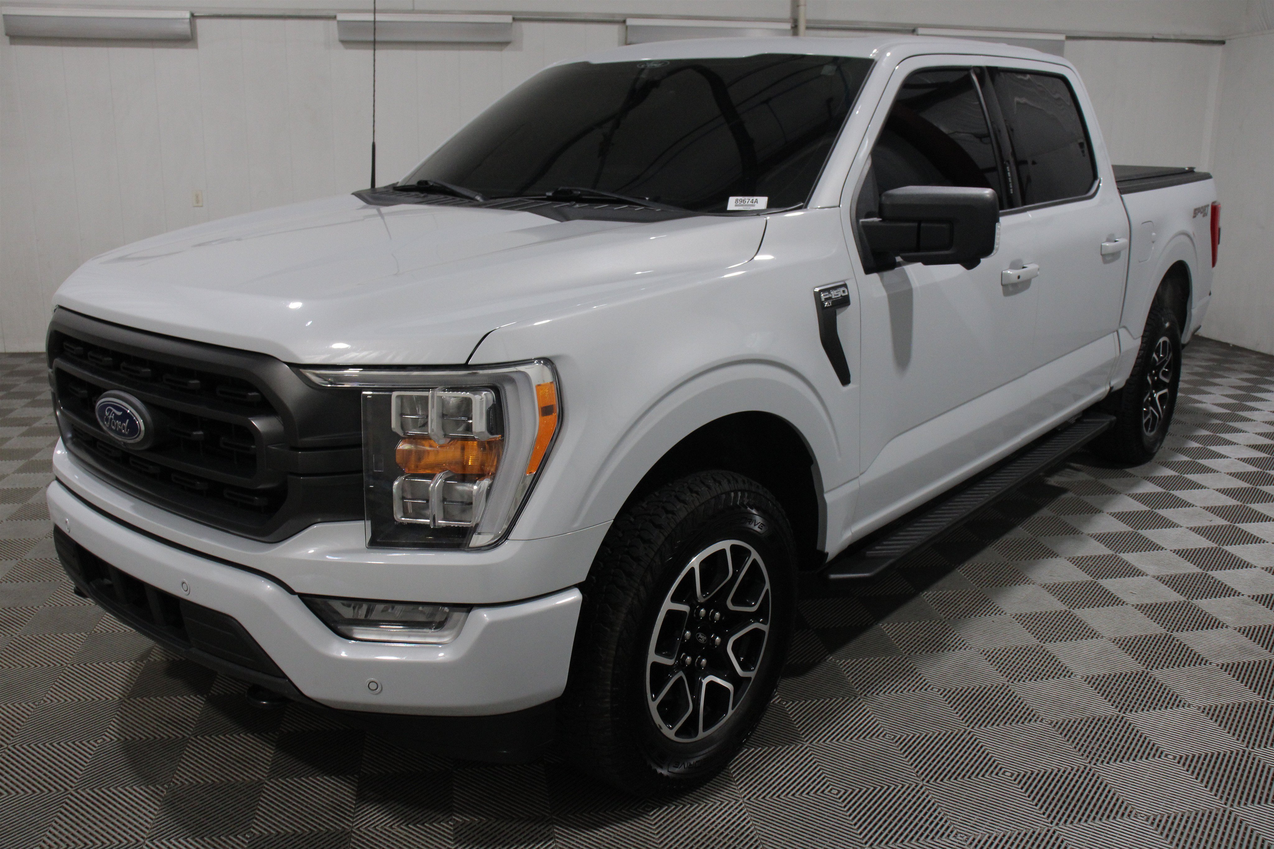 Used 2022 Space White Metallic Ford XLT image 36