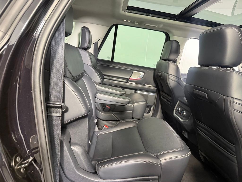 Used 2025 Black Ford Platinum image 21