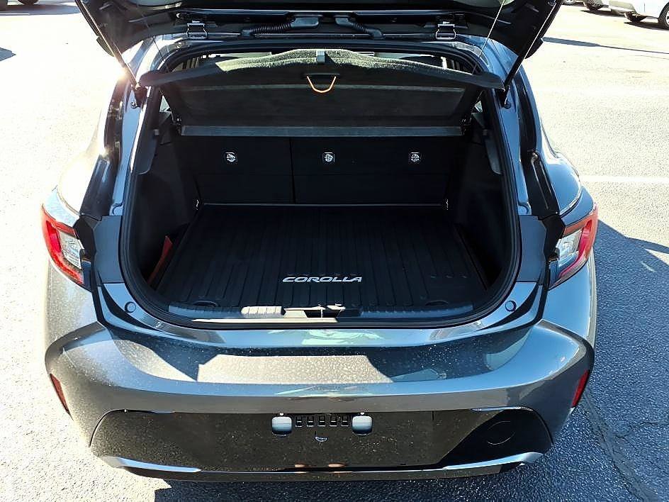 New 2026 Magnetic Gray Meta Toyota XSE image 6