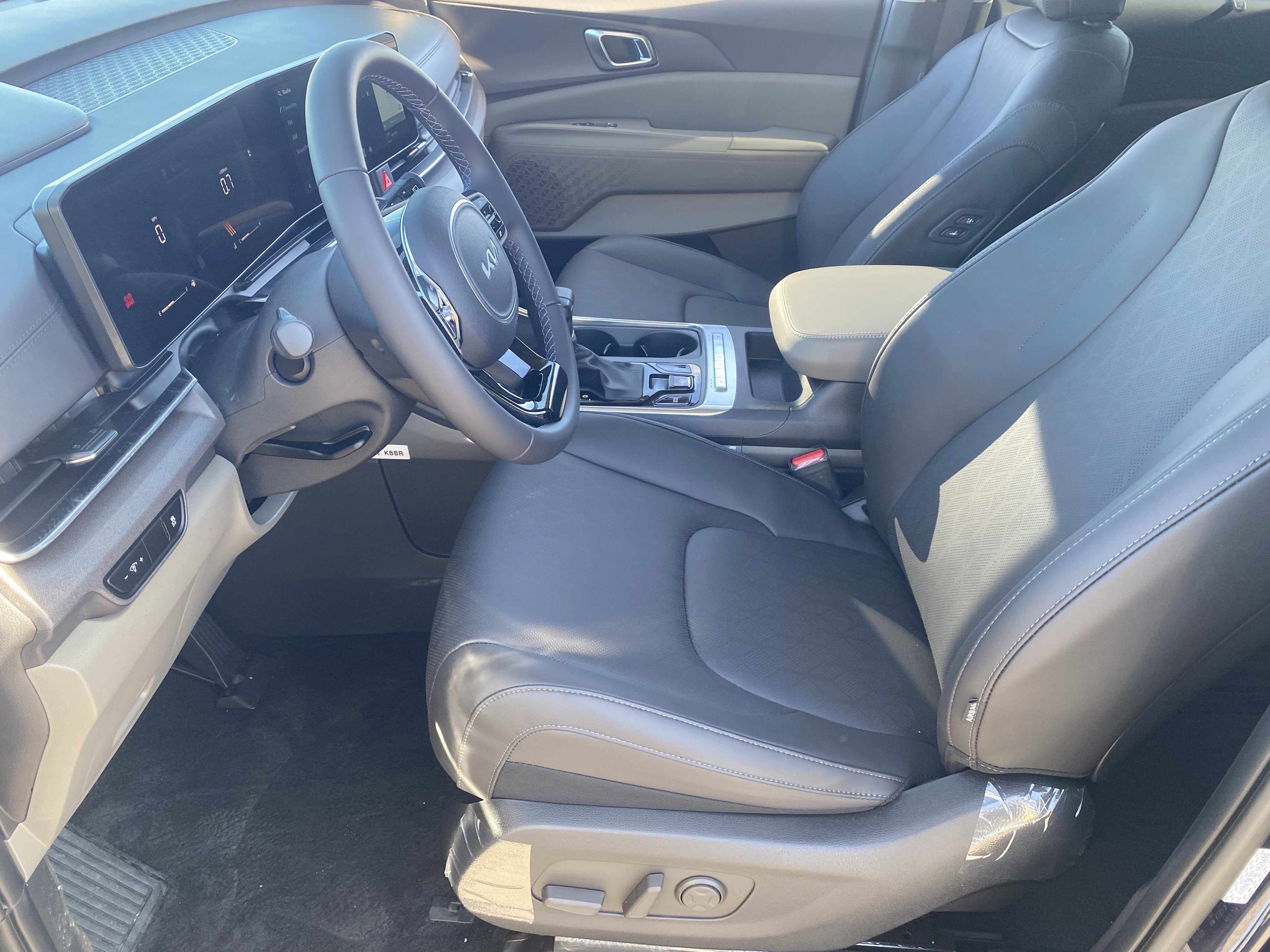 New 2026 Deep Chroma Blue Kia EX image 17