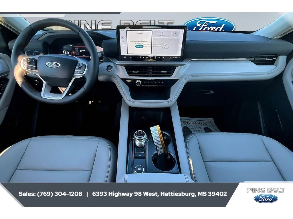 New 2026 Star White Metallic Tri-Coat Ford Active image 9