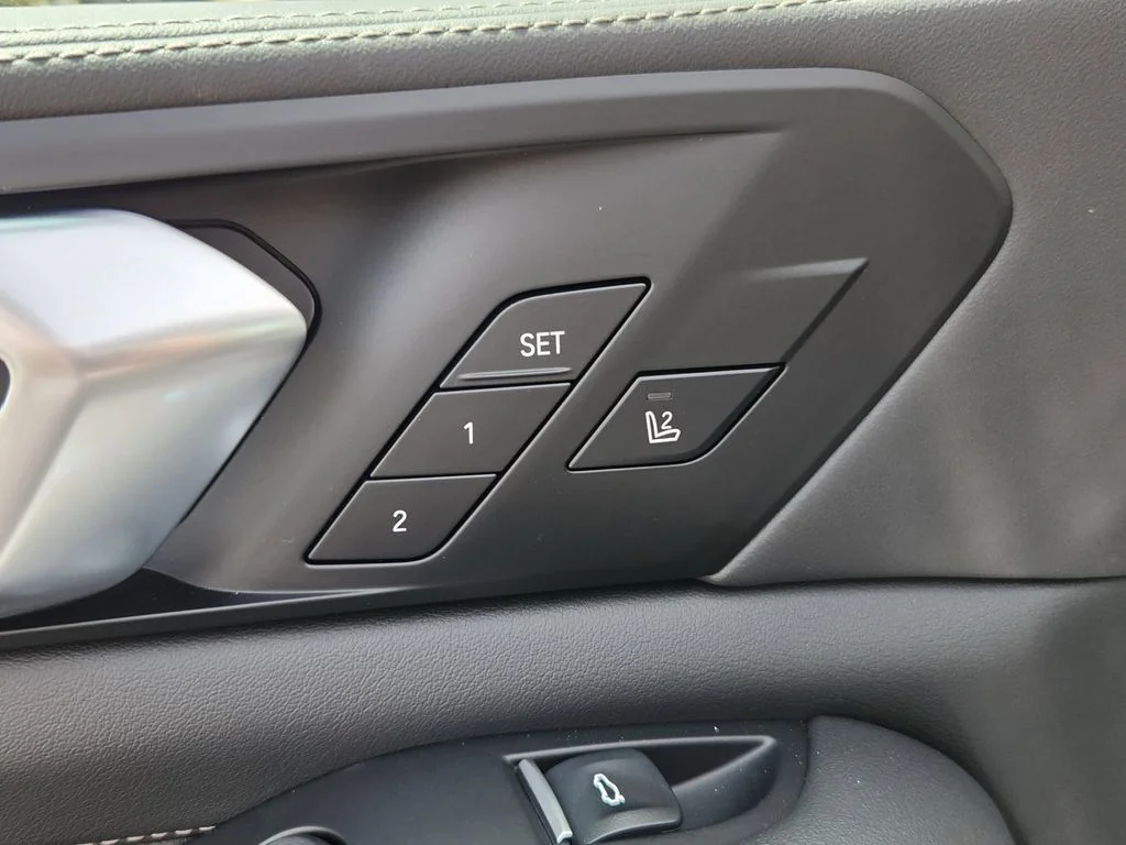 New 2026 Brooklyn Grey Metallic BMW xDrive40i image 16
