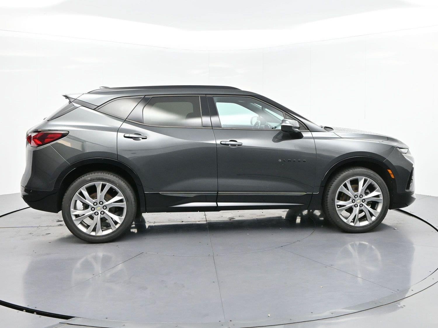 Used 2020 NIGHTFALL GRAY METALLIC Chevrolet RS image 8