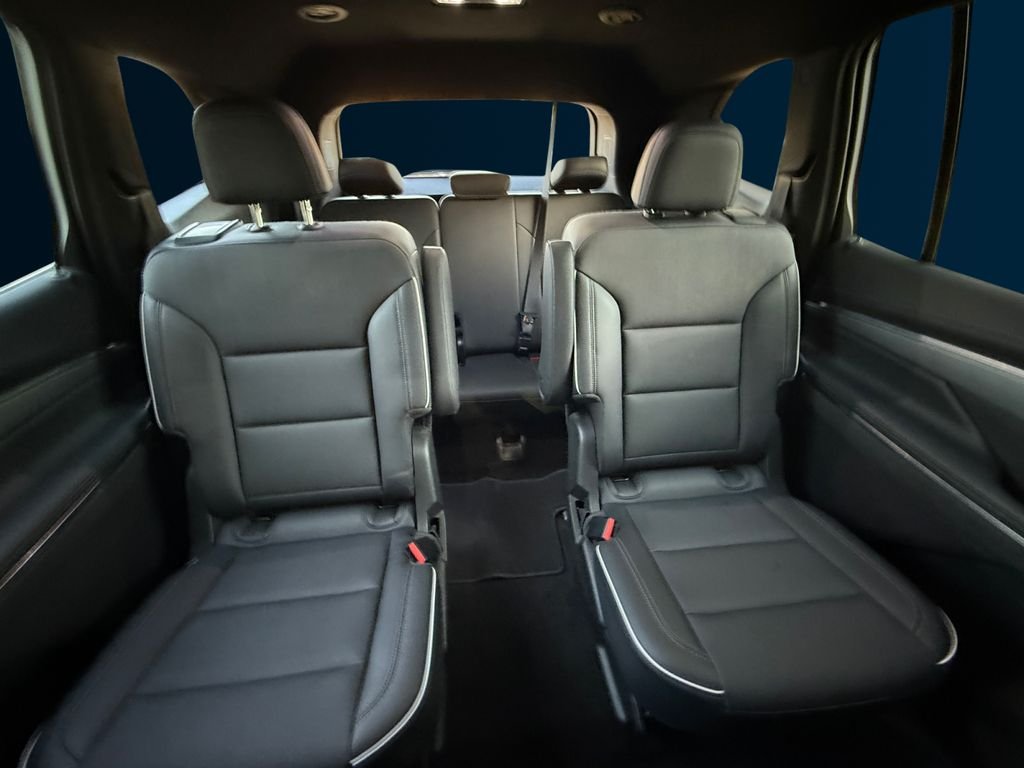 Used 2025 Black Buick Preferred image 18