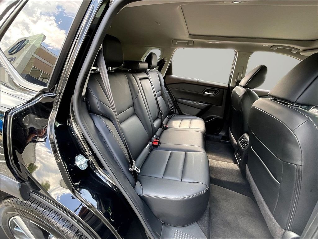 Used 2023 Black Nissan SL image 27