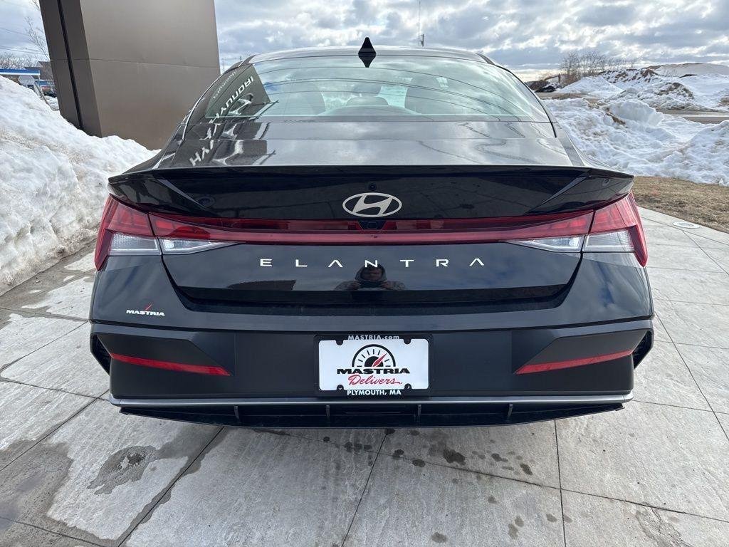 New 2026 Black Hyundai SEL Sport Premium image 6