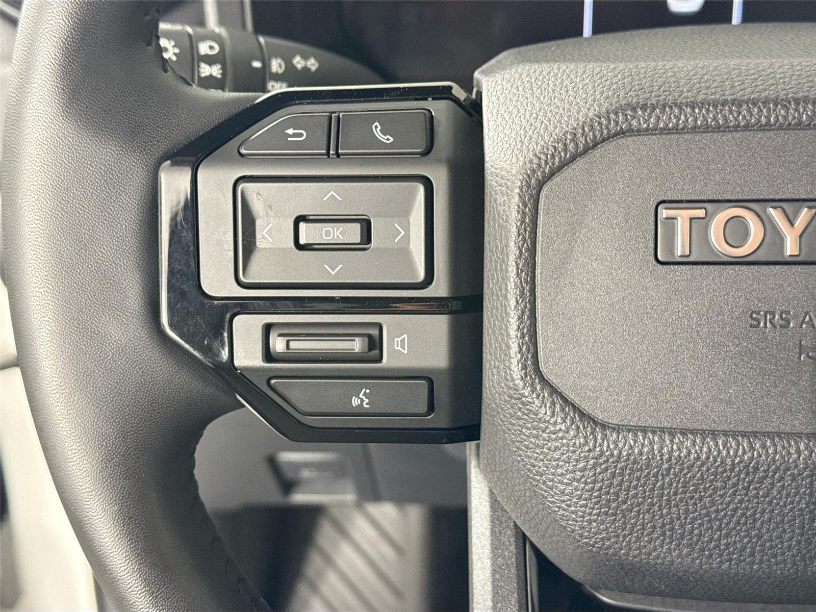 Used 2025 Ice Cap Toyota 1958 image 17