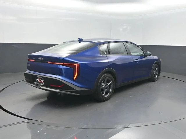 Used 2025 Blue Kia LXS image 25
