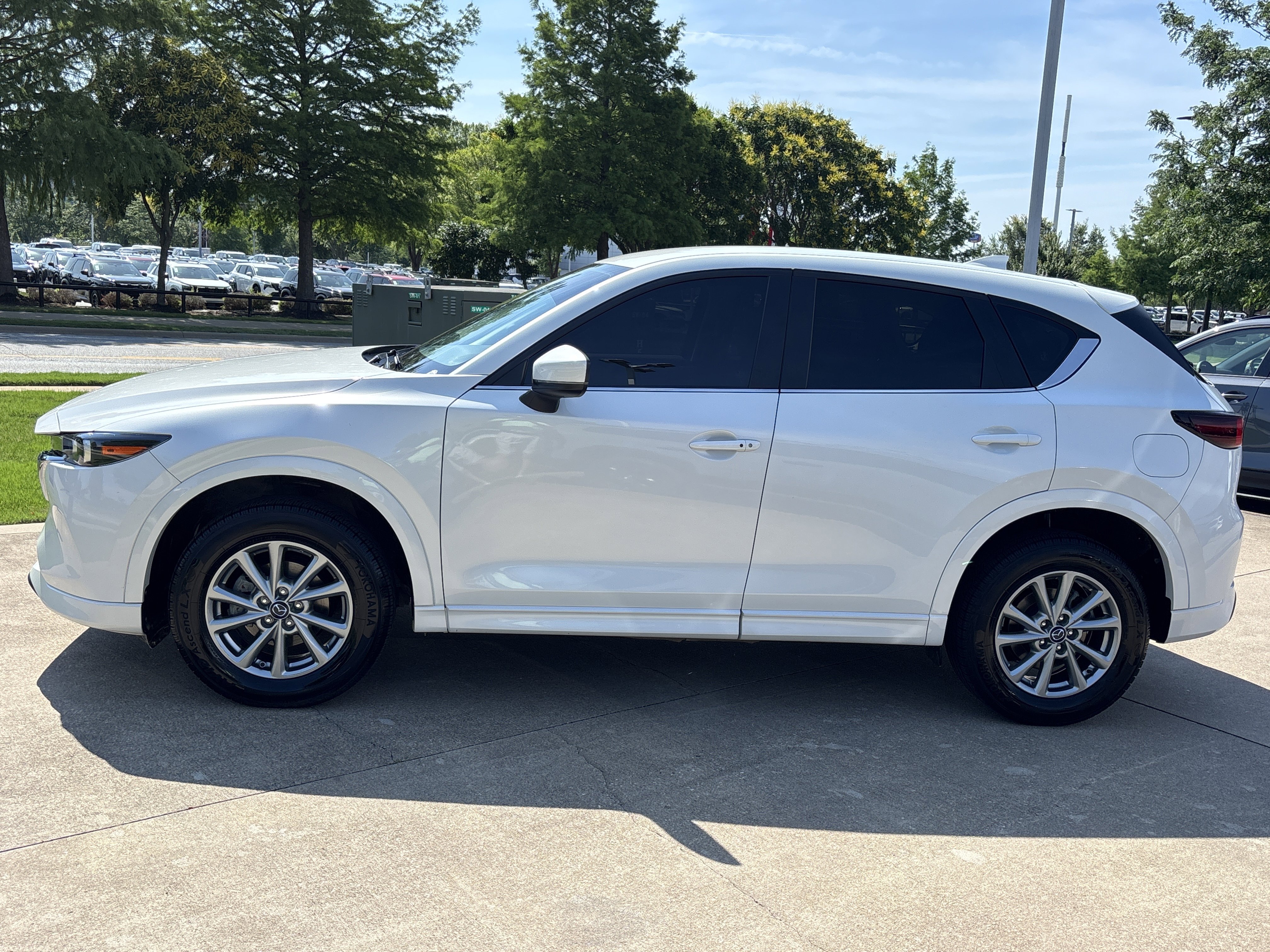 Used 2024 Rhodium White Metallic Mazda 2.5 S Select Package AWD image 9