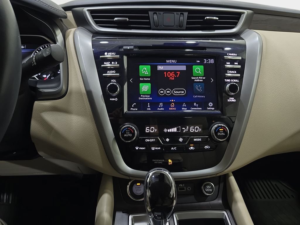 Used 2020 White Nissan Platinum image 23