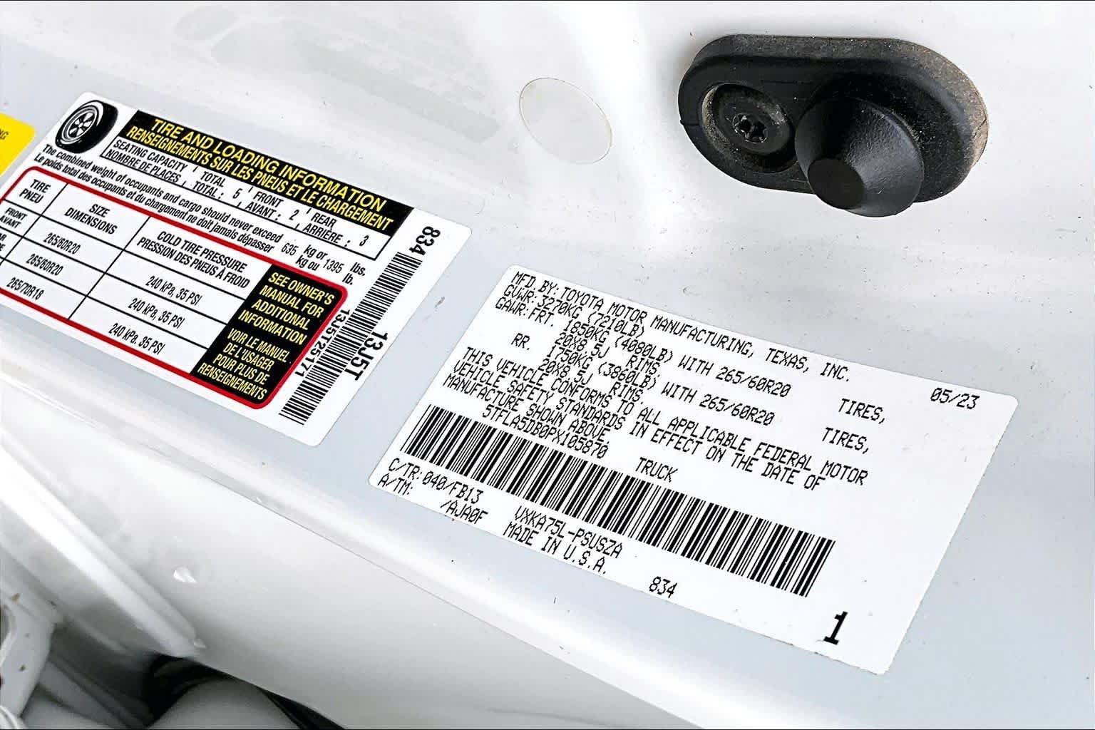 Used 2023 Ice Cap Toyota SR5 image 34