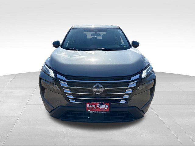 Used 2026 Gray Nissan SV image 2