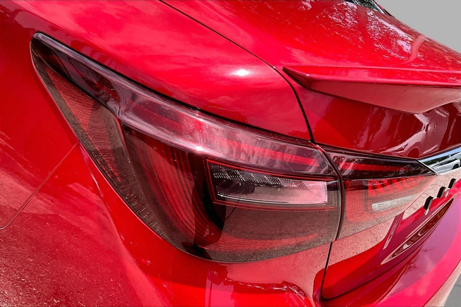 Used 2018 Dynamic Sunstone Red INFINITI RED SPORT 400 image 28
