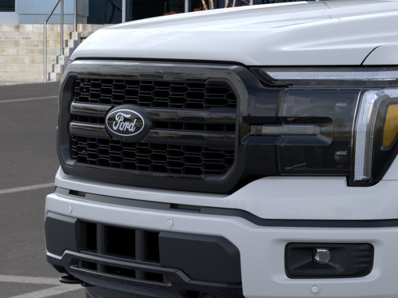 New 2026 Oxford White Ford Lariat® image 17