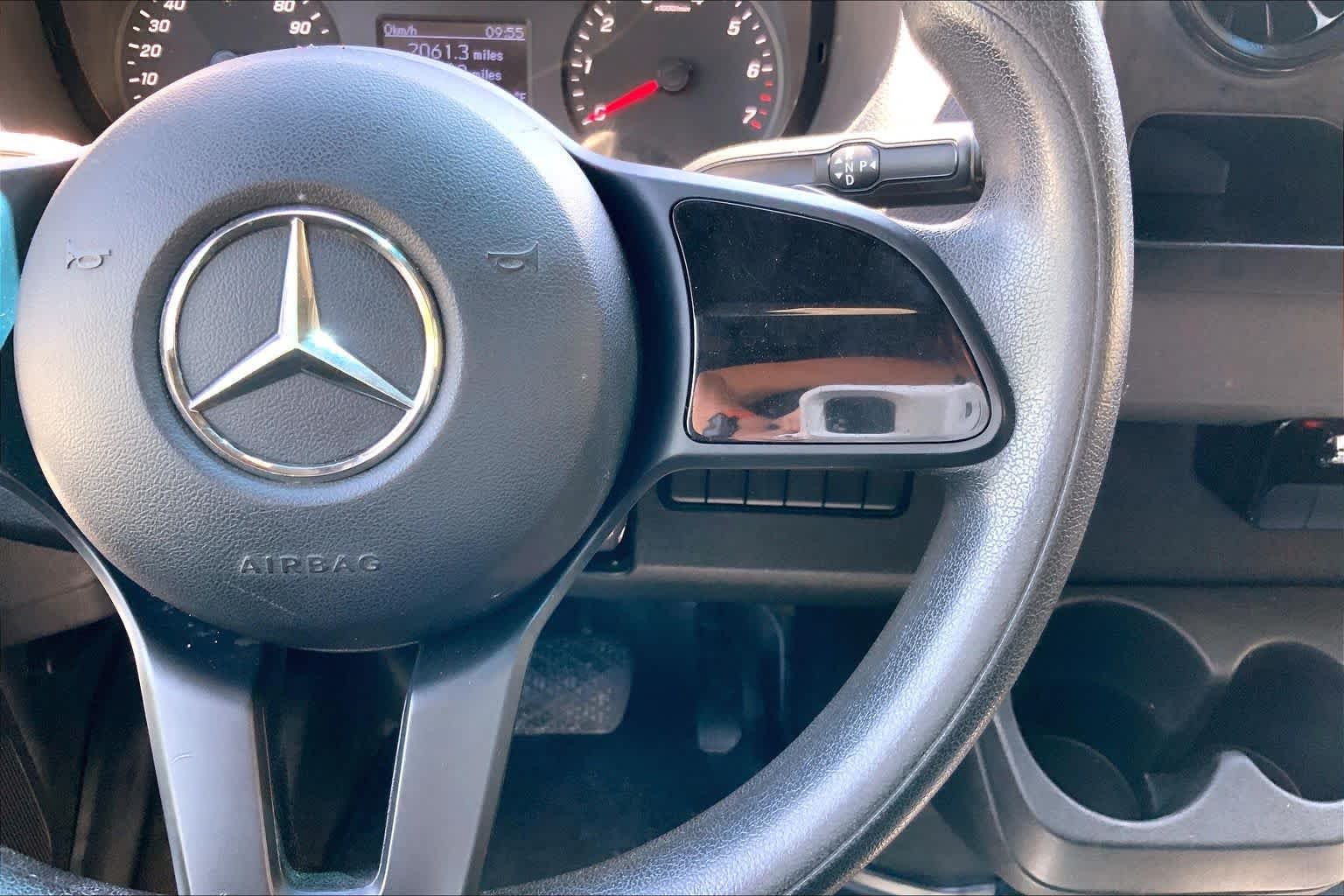 Used 2022 Arctic White Mercedes-Benz  image 26