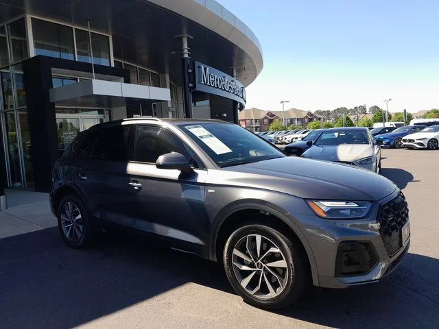 2024 Audi Q5 45 Premium's photo