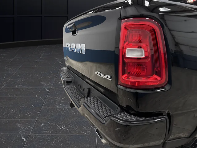 New 2026 Diamond Black Crystal Pearl-Coat Exterior Paint RAM Big Horn/Lone Star image 32