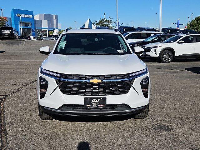 New 2026 Summit White Chevrolet LT image 3