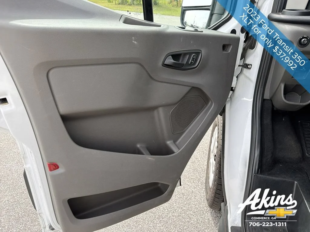 Used 2023 White Ford XL image 17