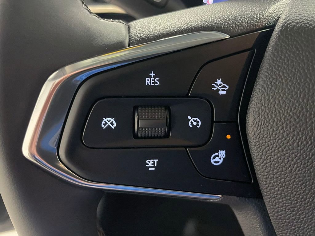 Used 2025 Sterling Gray Metallic Chevrolet ACTIV image 26